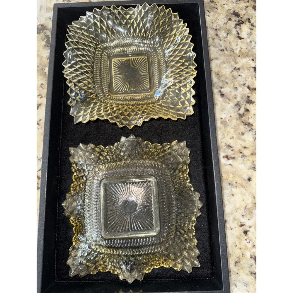 Rare Federal Glass Diamond Point with Ruffled Trim Amber Trinket Bowl‎ 6.5